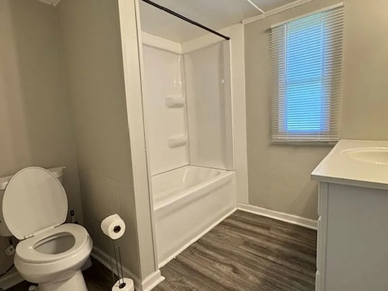 240 Max Ct — Photo 8