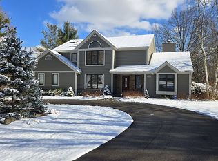 6858 Paxton Rd, Loveland, OH 45140