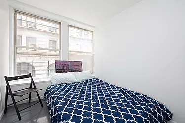 Rented by R New York