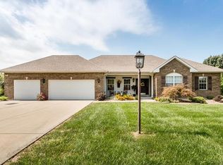 105 S Lindenwood Dr, Collinsville, IL 62234