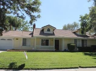 1167 W Lewis St, Rialto, CA 92377