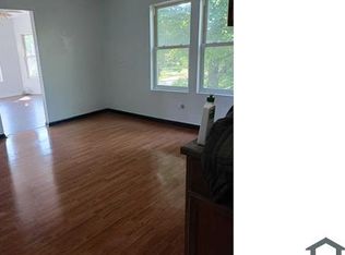 3675 Independence Rd, Cleveland, OH 44105