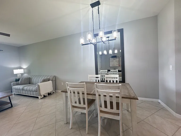 2800 Blossom Way — Photo 6