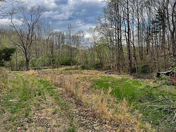 3rd image of 1755 Williams Rd
