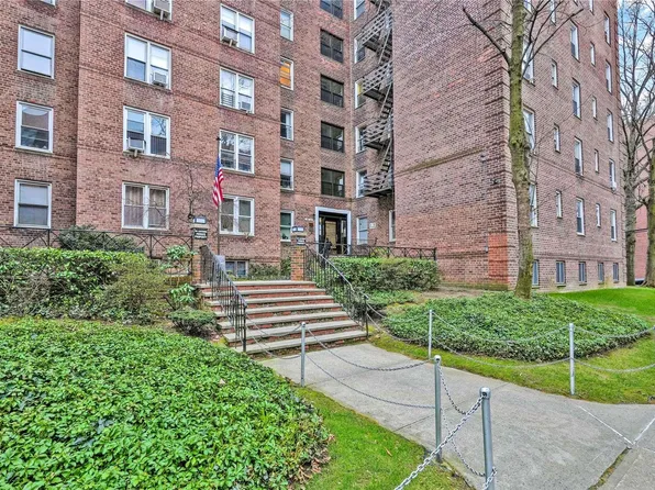 120-10 85th Avenue #5I, Kew Gardens, NY 11415