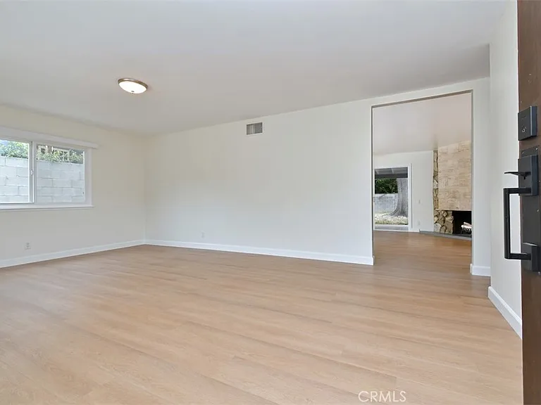 7006 Helmsdale Rd — Photo 7