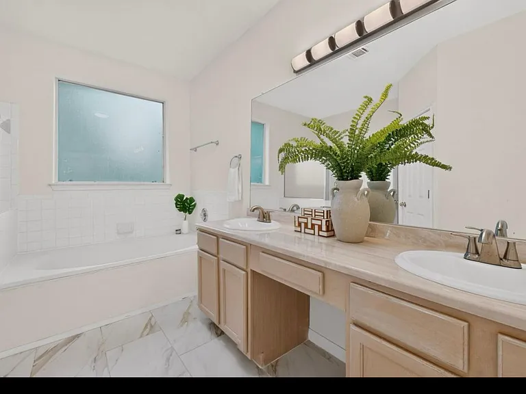 Master Bath 3