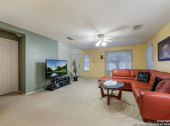 4th image of 15822 Tampke Pl