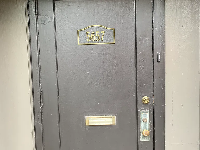 5657 Brooklyn Ave NE — Photo 20
