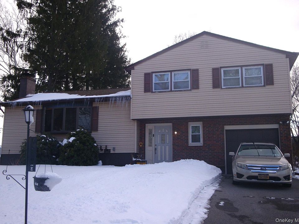 1st image of 76 Helen Drive