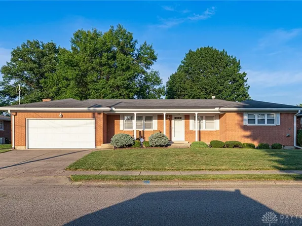 404 West Pl, Trenton, OH 45067