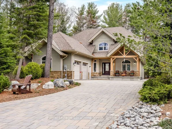 119 Earl St, Wasaga Beach, ON L9Z 2P5