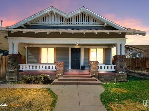 208 17th St, Bakersfield, CA 93301