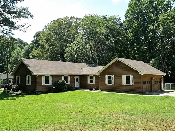 190 Deer Trl, Fayetteville, GA 30214