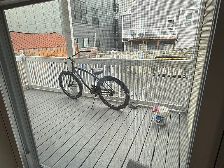 6 W Eagle St #1 — Photo 12