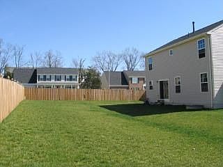 5th image of 13600 Bowling Green Way