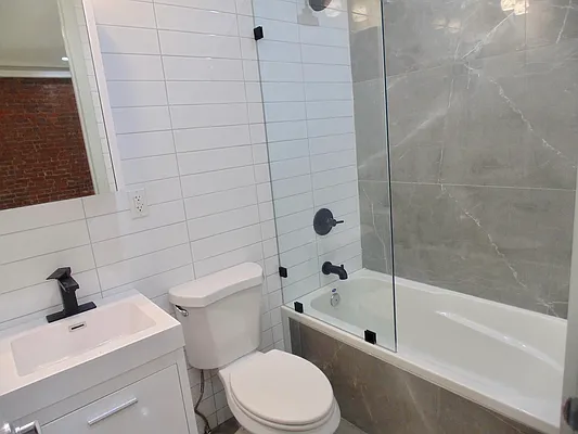 Rented by Daniel Gale Sotheby's International Realty | media 2