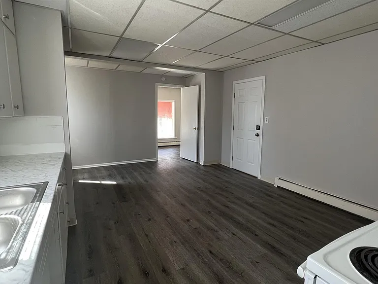 1630 9th Ave #4 — Photo 7