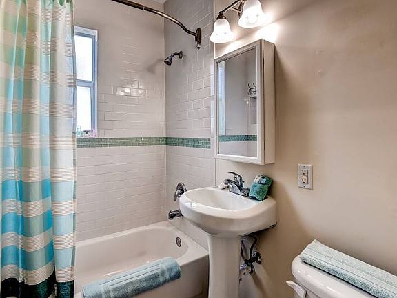 5th image of 7315 Dickens Ave APT 4