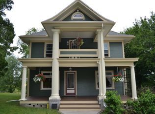 310 Oak St, Mount Horeb, WI 53572