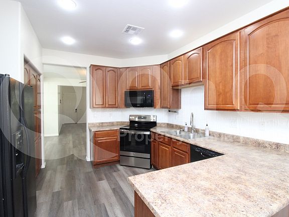 2nd image of 21066 E Munoz St