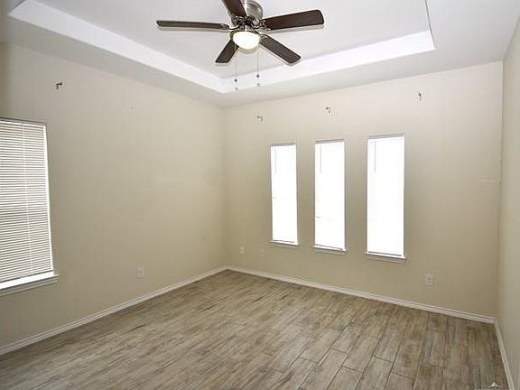 4th image of 4904 N Hiawatha Dr
