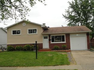 99 W Altgeld Ave, Glendale Heights, IL 60139