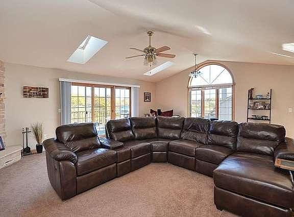 3rd image of 2054 Upper Ridge Rd