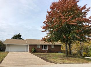 3559 N Terry Ave, Springfield, MO 65803