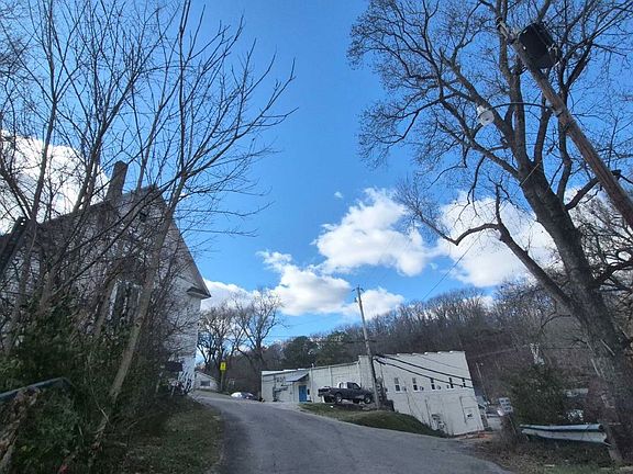 5th image of 81 Claybough St