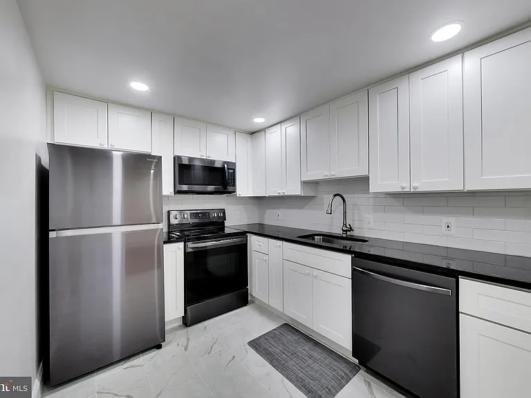 7661 Provincial Dr #203 — Photo 8
