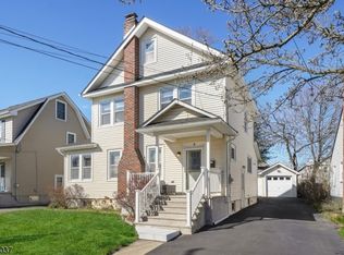 8 Kennedy Rd, Morris Plains, NJ 07950