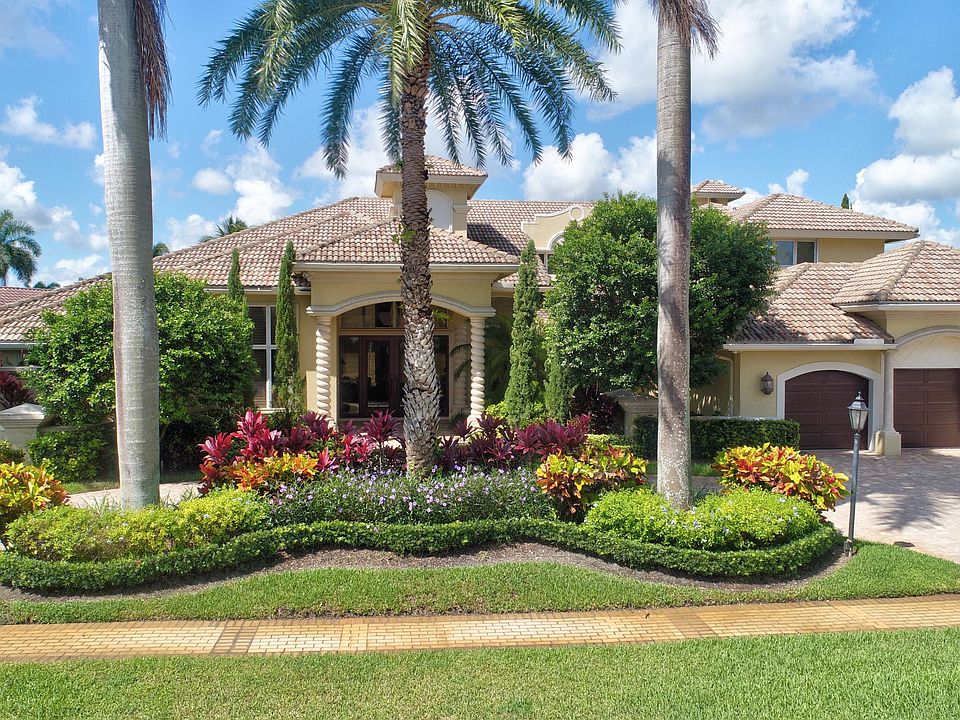 Home For Sale In St Andrews Country Club