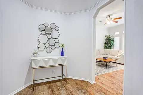 4040 Avondale Ave #301 — Photo 9