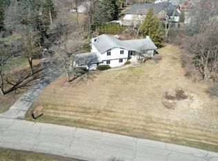 723 Foxhall Rd, Bloomfield Hills, MI 48304