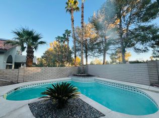 9025 Crystal Glass Dr, Las Vegas, NV 89117