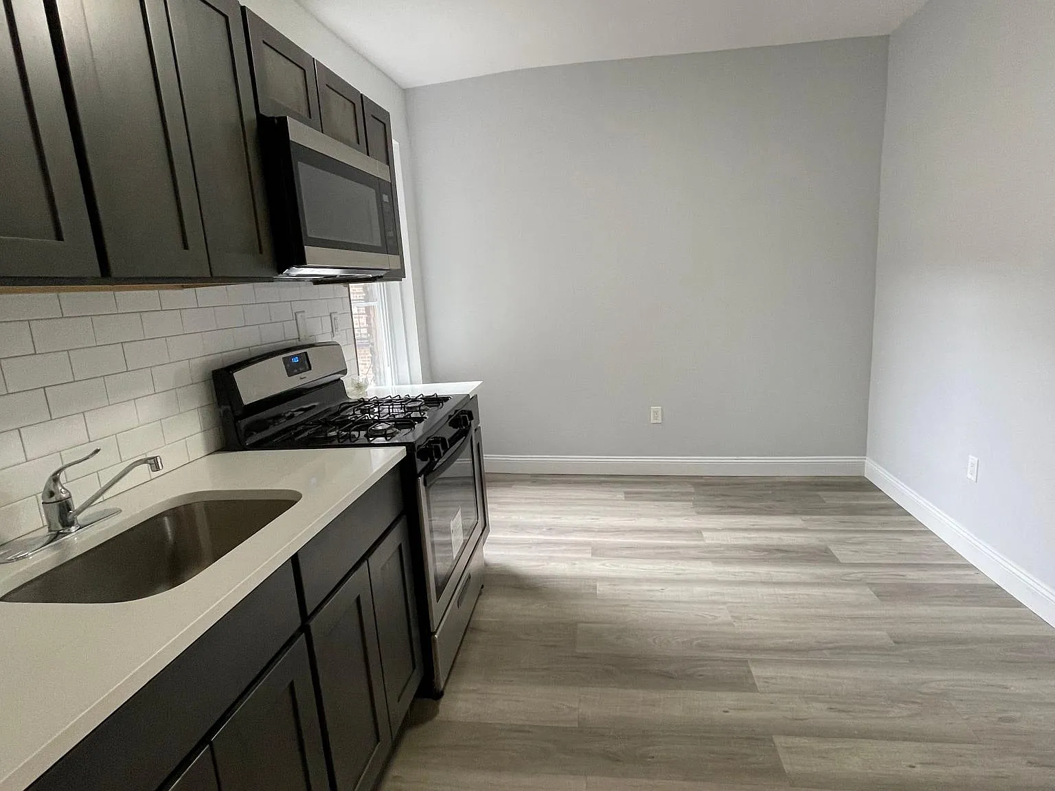 5200 Palisade Ave — Photo 2