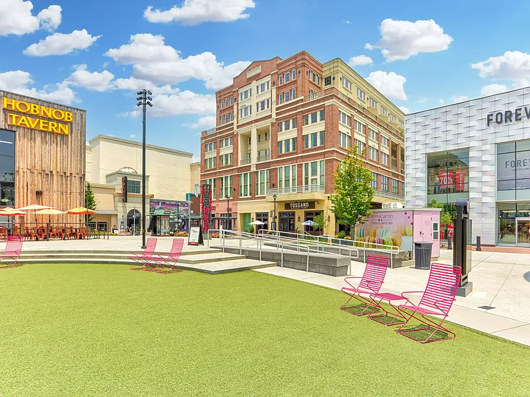The Lofts at Atlantic Station- Exterior 10