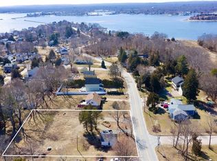 362 Shore Acres Ave, North Kingstown, RI 02852