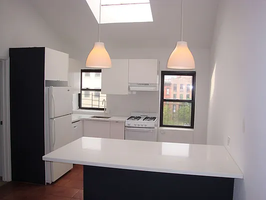 Rented by Carroll Gardens Realty | media 14