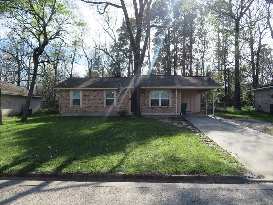 109 Laurie Ln