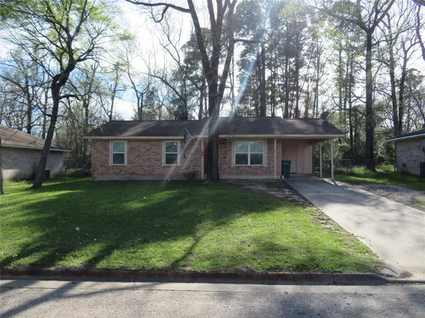 109 Laurie Ln, Willis, TX 77378