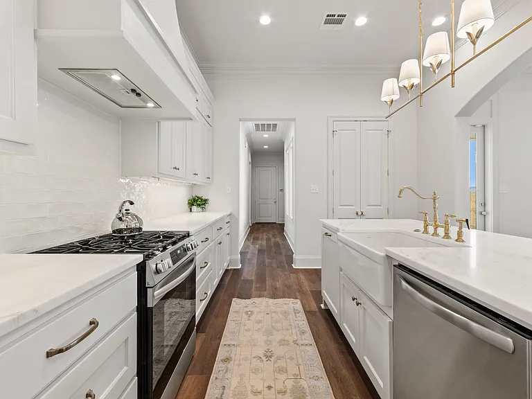 400 Villager Ave — Photo 10