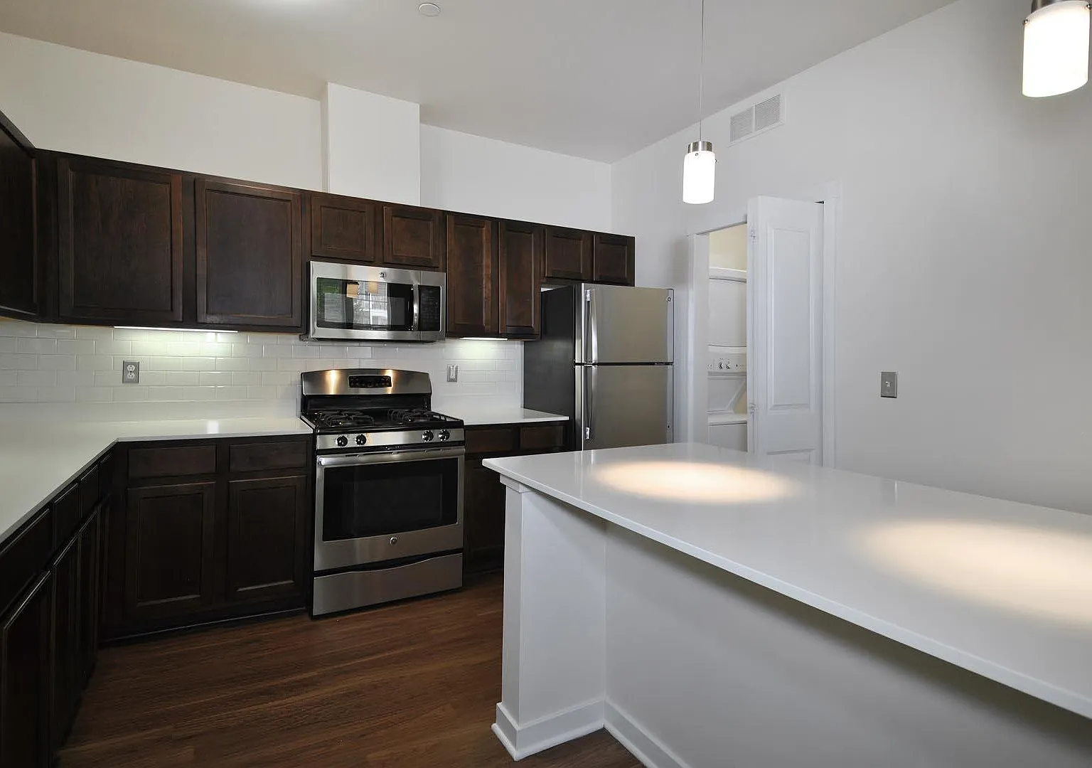 Oakcliff Apartments — Photo 4