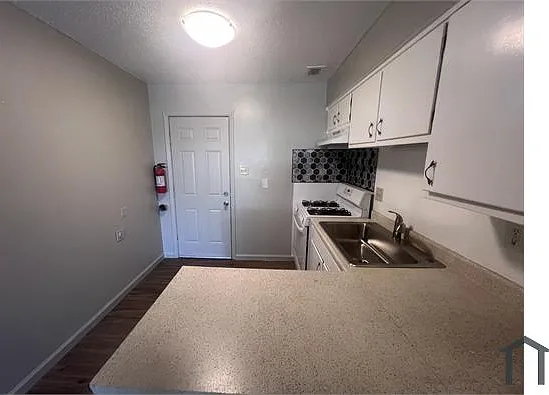 419 Dallas St NE #B — Photo 6