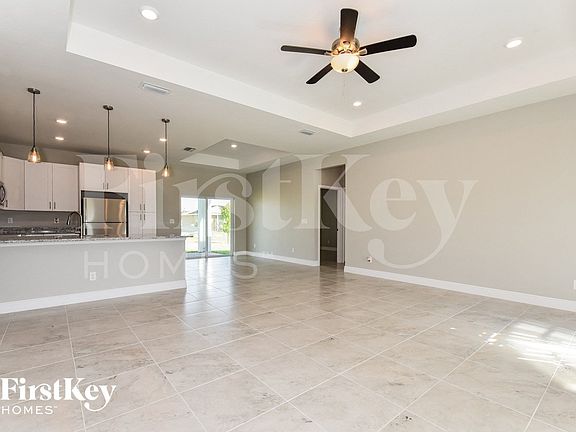 4th image of 309 NW 20th Ter