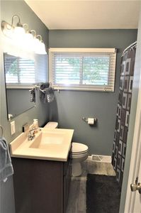 416 Linwood St SW, Cedar Rapids, IA, 52404