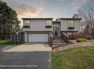 1011 Turner St, Dewitt, MI 48820