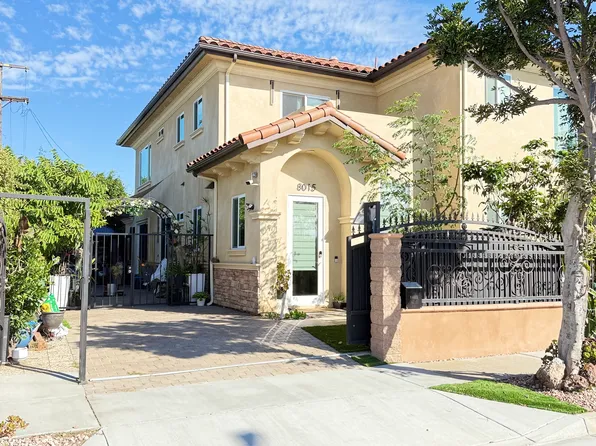 8015 Mermaid Cir, Huntington Beach, CA 92646