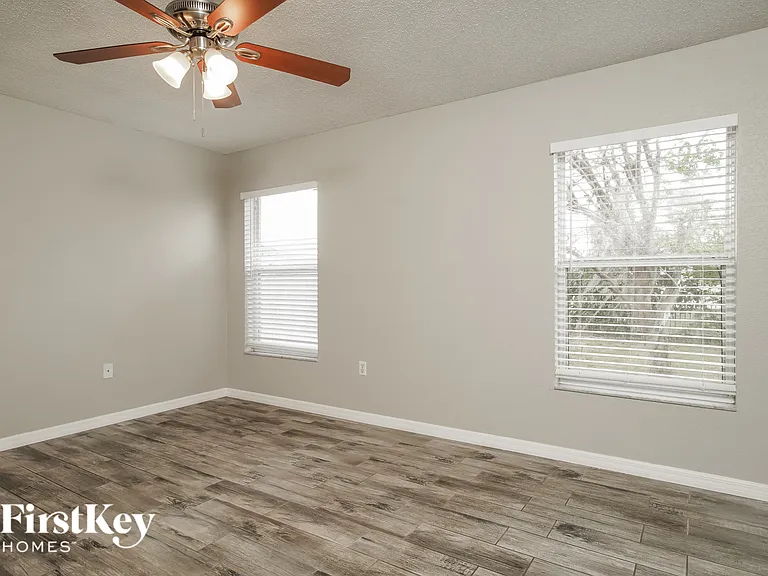 835 Summer Glen Dr — Photo 8